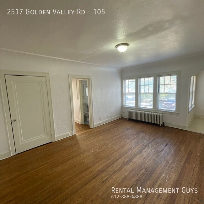 Building Photo - Spacious 1 Bedroom! Section 8 Welcome!
