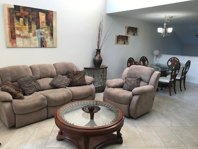 Foto del edificio - 4878 NW 97th Pl