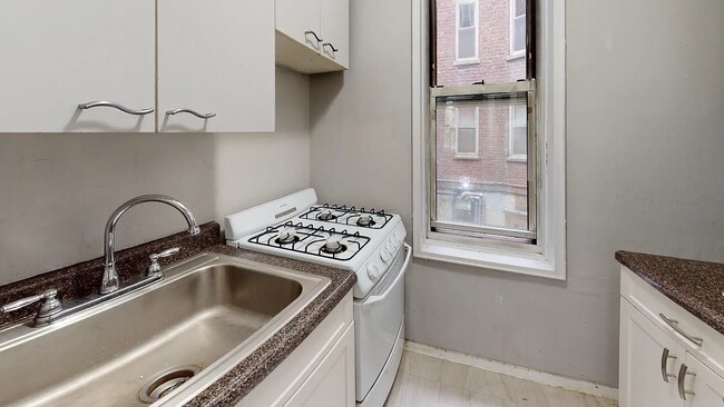 Building Photo - 340 East 58th Street #1A
