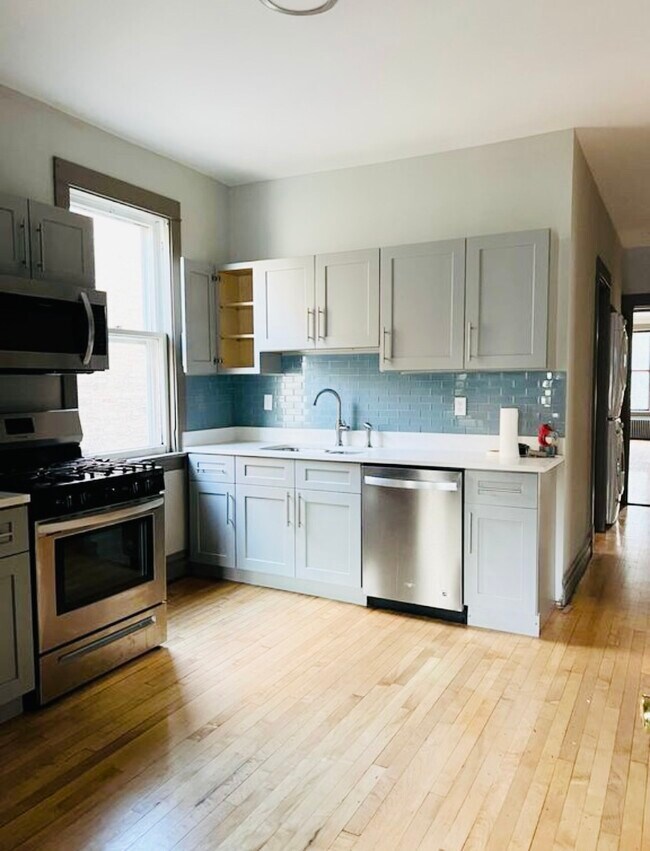 Foto del edificio - 2042 W Hutchinson St