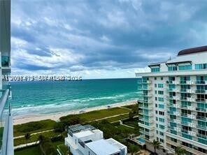 Foto del edificio - 9511 Collins Ave