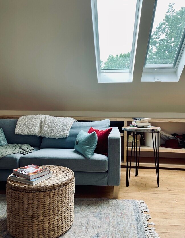 Foto del edificio - 1701 Taylor St NE