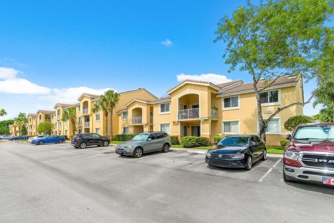Building Photo - 2620 S University Dr