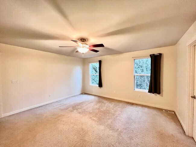 Foto del edificio - 4 Bedroom In Woodridge