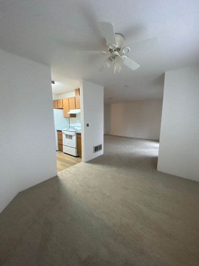 Nantucket Garden Apartments in Lynnwood, WA