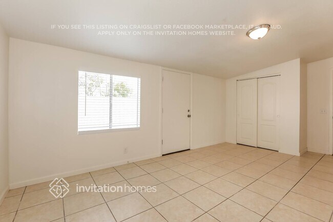 Foto del edificio - 907 N Wedgewood Dr