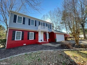 Building Photo - 10303 Ni River Dr