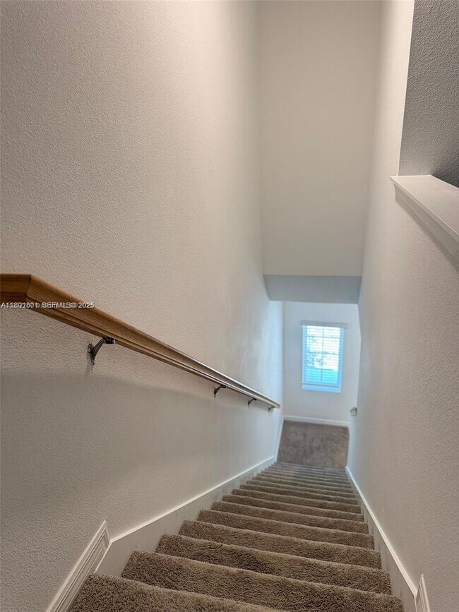 Foto del edificio - 3563 Davenport Creek Ct