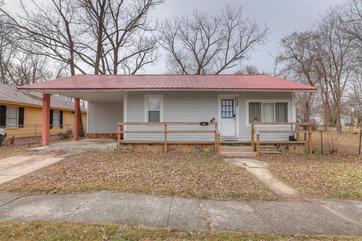 1320 Missouri Ave, Joplin, MO 64801 House Rental in Joplin, MO