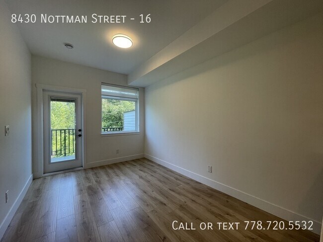 Photo du bâtiment - New 3 Bedroom Townhouse