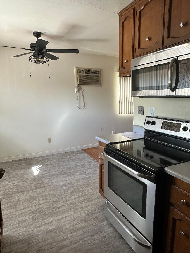 Foto del edificio - 1930 Junipero Ave