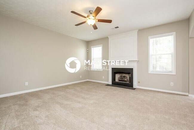 Foto del edificio - 4 Bedroom Pet-Friendly Home in Austell, GA with Main Street Renewal