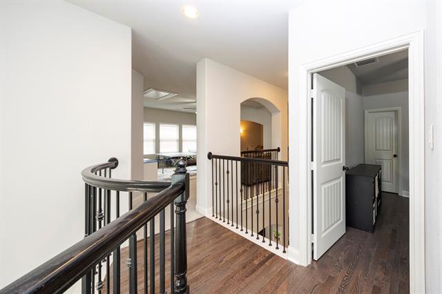 Building Photo - 5579 Lightfoot Ln