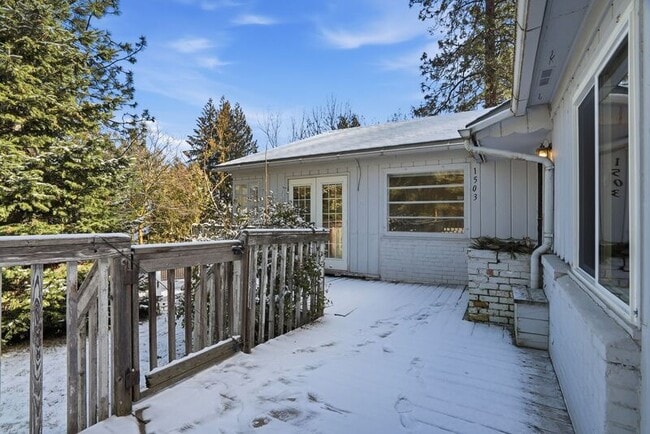 Foto del edificio - 1503 S SE Blvd