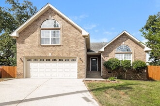 Building Photo - 416 Birchclay Point S