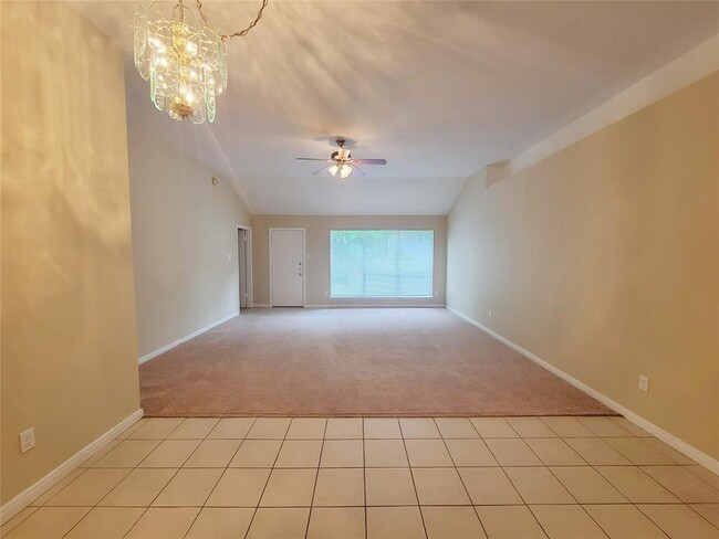 Building Photo - 23426 Summer Pine Dr
