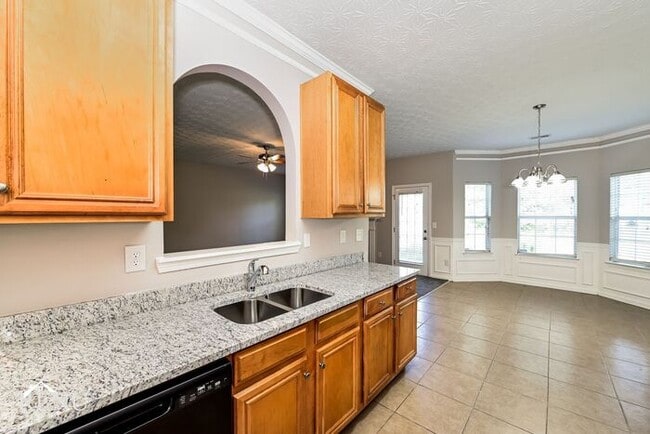 Building Photo - 11173 Aliyah Dr