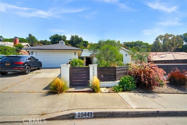 Primary Photo - 25442 Adelanto Dr
