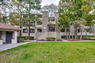 Building Photo - 880 E Fremont Ave