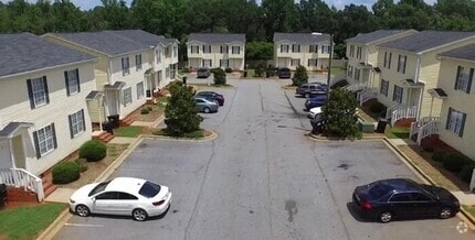 Building Photo - 106 Graycliff Ct