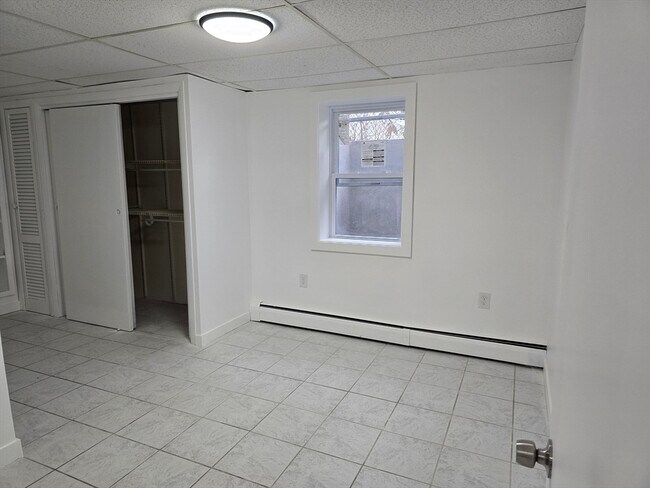 Building Photo - 22 Conant St