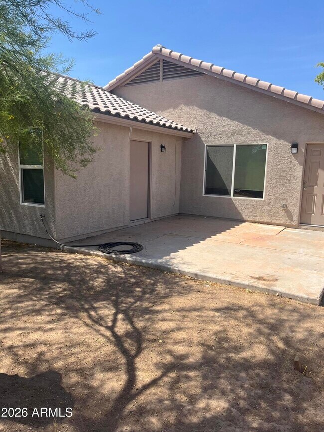 Building Photo - 9715 W Carol Ave