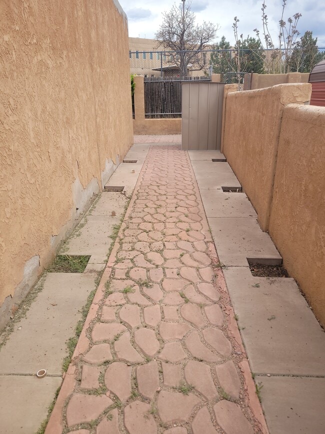 Building Photo - 1319 Pacheco Ct