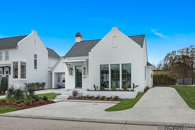 Building Photo - 17657 Bent Tree Ct