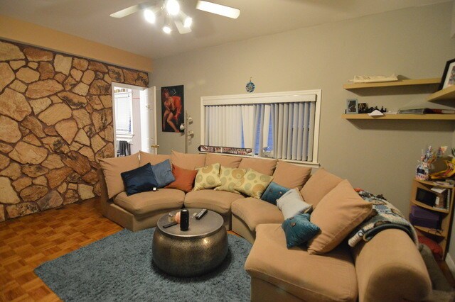 Foto del edificio - 2532 W Lyndale St