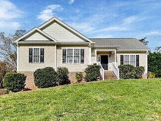 Building Photo - 9520 Oakbrook Rdg
