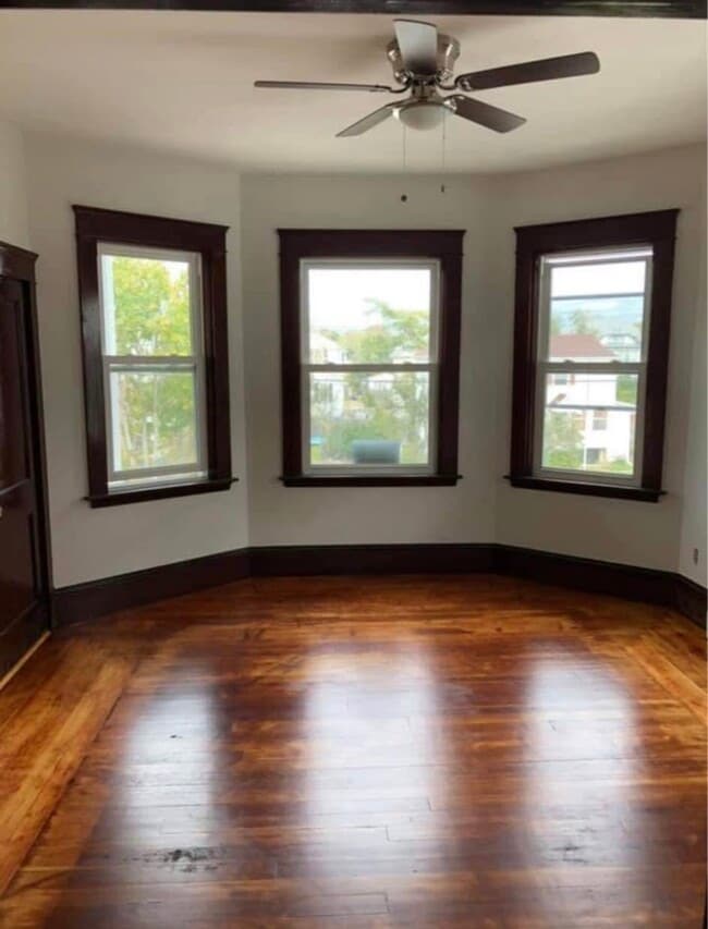 Foto del edificio - 338 Shaw St