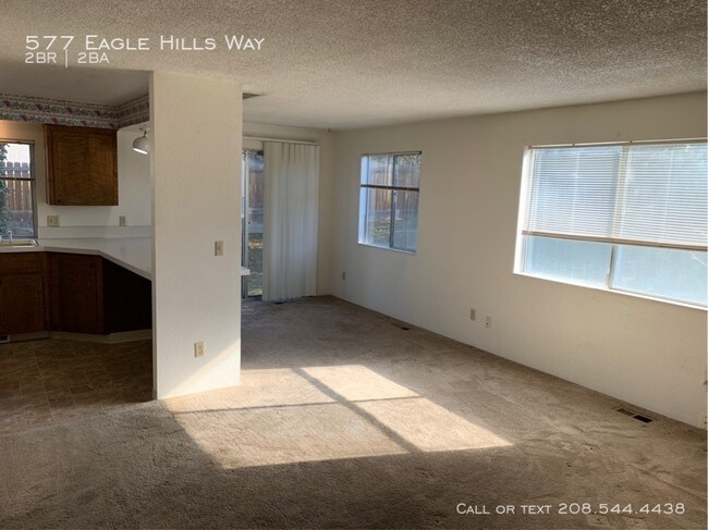 Building Photo - 577 Eagle Hills Way