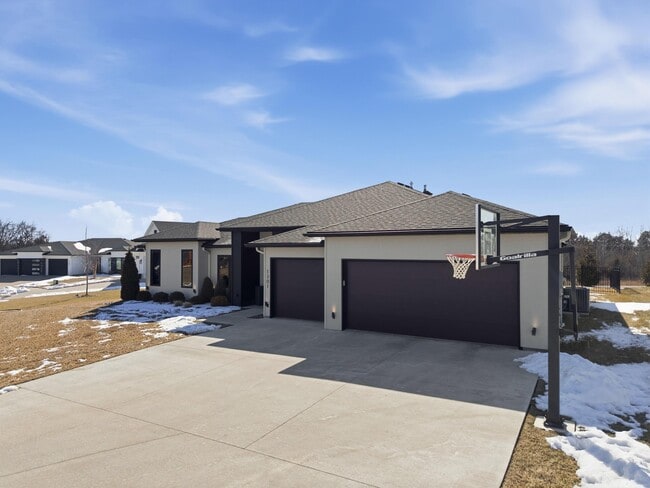 Building Photo - 1301 Haxby Ct