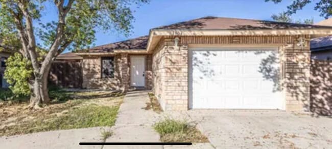 Building Photo - 3904 Los Presidentes Ave