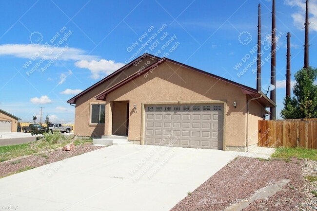 Building Photo - 3 br, 2 bath House - 25 Arrowsmith Dr