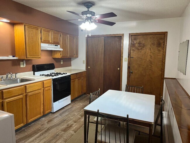 Kitchen - 57 Dana St