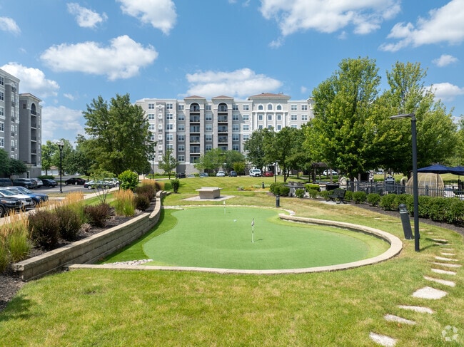Putting Green - The Majestic Luxury Apartments