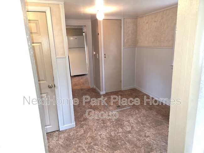 Building Photo - 659 Prairie St