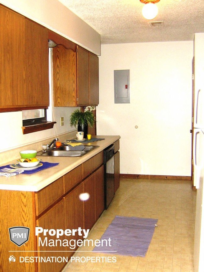 Foto del edificio - DeSoto 2 Bedroom Duplex