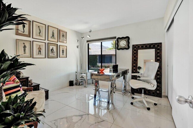 Foto del edificio - 72770 Fleetwood Cir