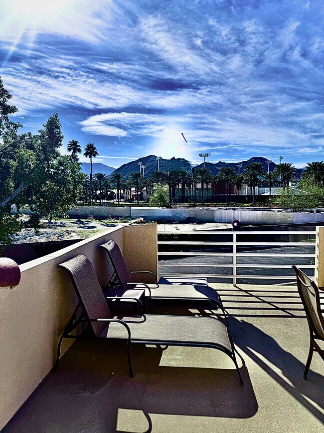 Foto del edificio - 78125 Crimson Ct