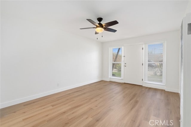 Foto del edificio - 1637 Irvine Ave