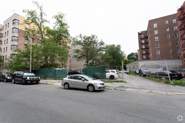 Foto del edificio - 611 Thwaites Pl