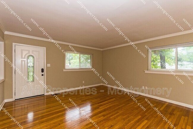 Building Photo - 3453 Dalraida Pkwy