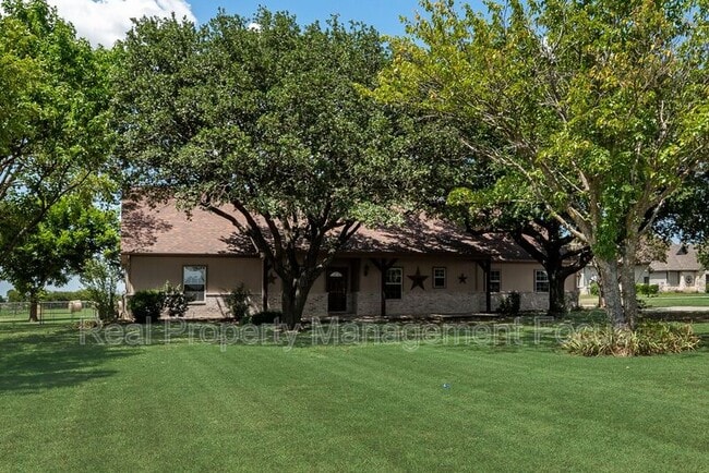 Building Photo - 1255 Vineyard Rd