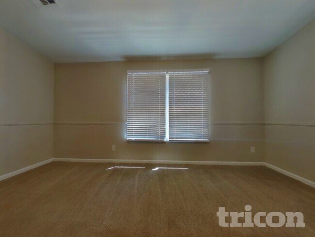 Foto del edificio - 3125 N 302nd Ln