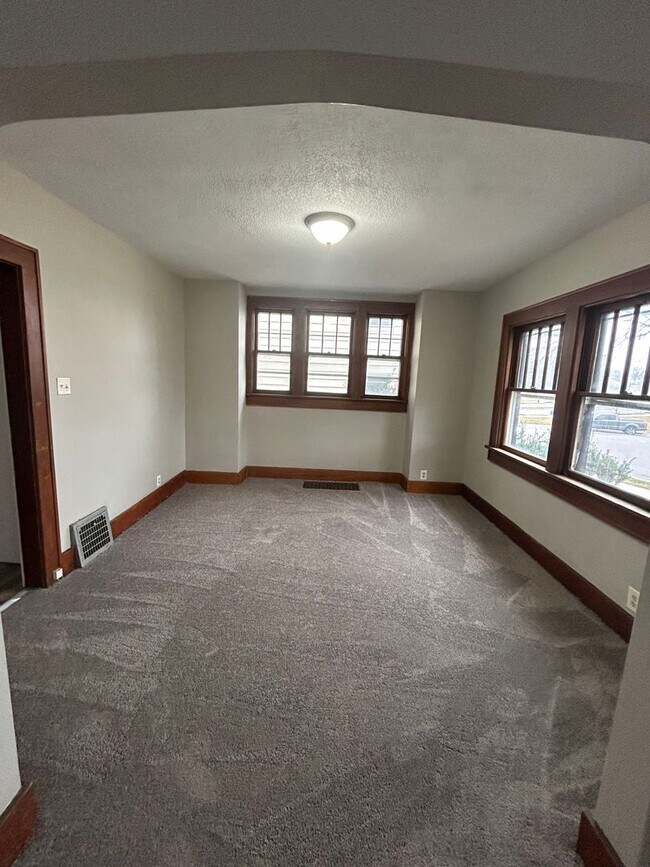 Building Photo - 2312 Terrace Rd