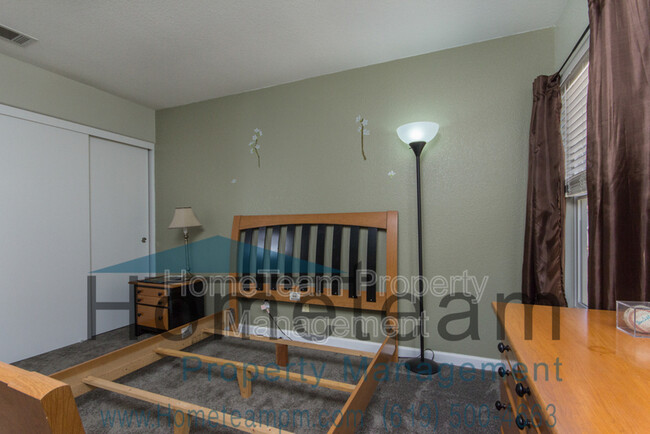 Building Photo - 774 Callecita Aquilla Sur