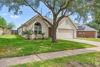 Building Photo - 20314 Pomegranate Ln