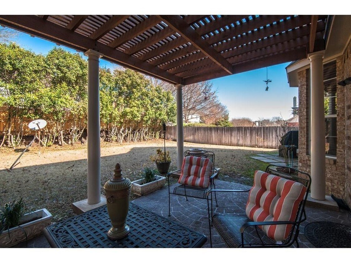 Foto del edificio - 5105 Broken Bow Dr